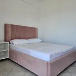 Apartment Sea View In 110